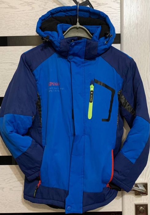 Куртки для хлопців.