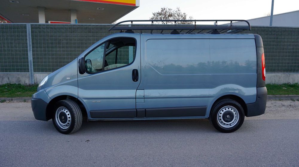 Renault Trafic 2.0 115 km ** Bagażnik Dachowy ** Sprowadzony ** Klima