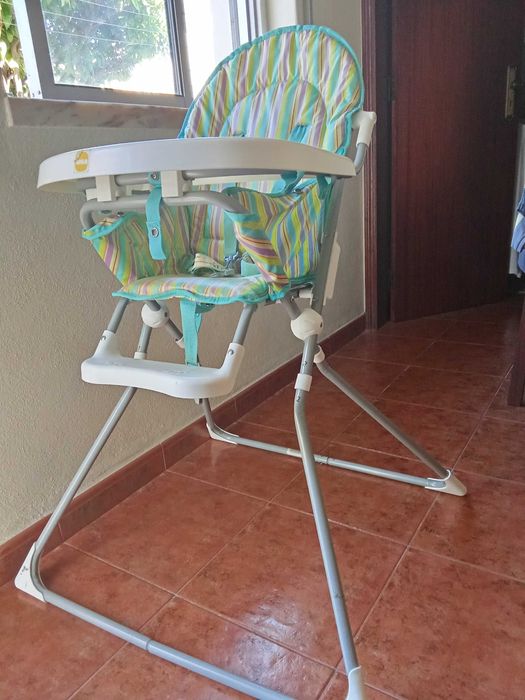 Cadeira de refeição para bebé