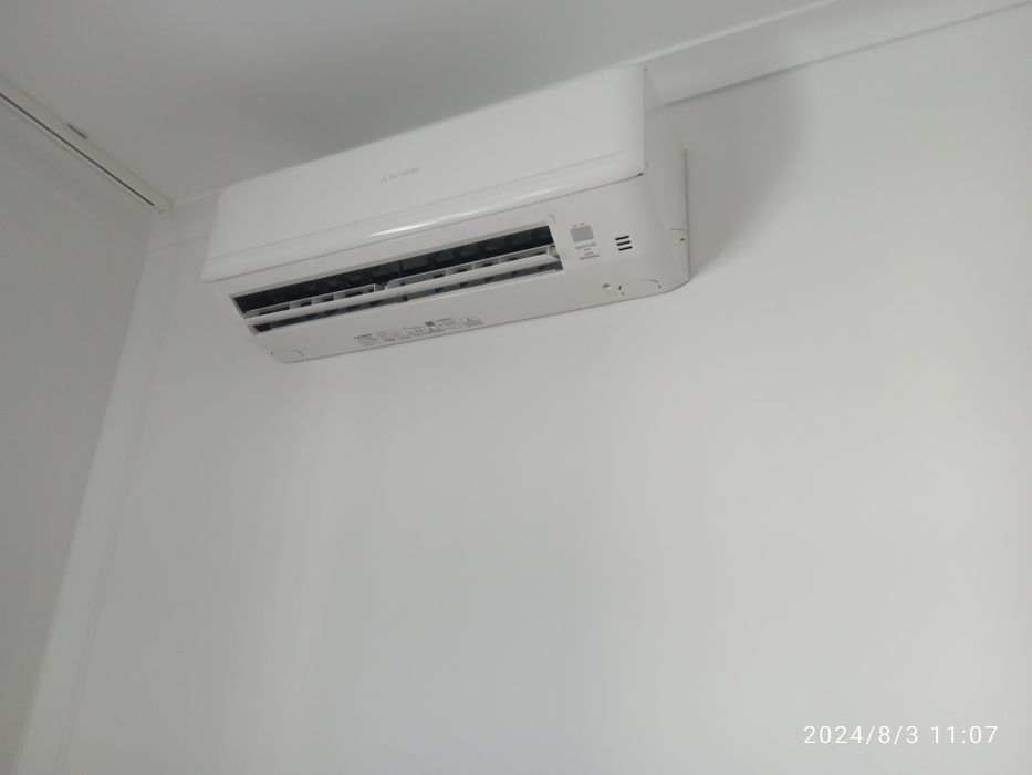 Técnico instalador de ar condicionado