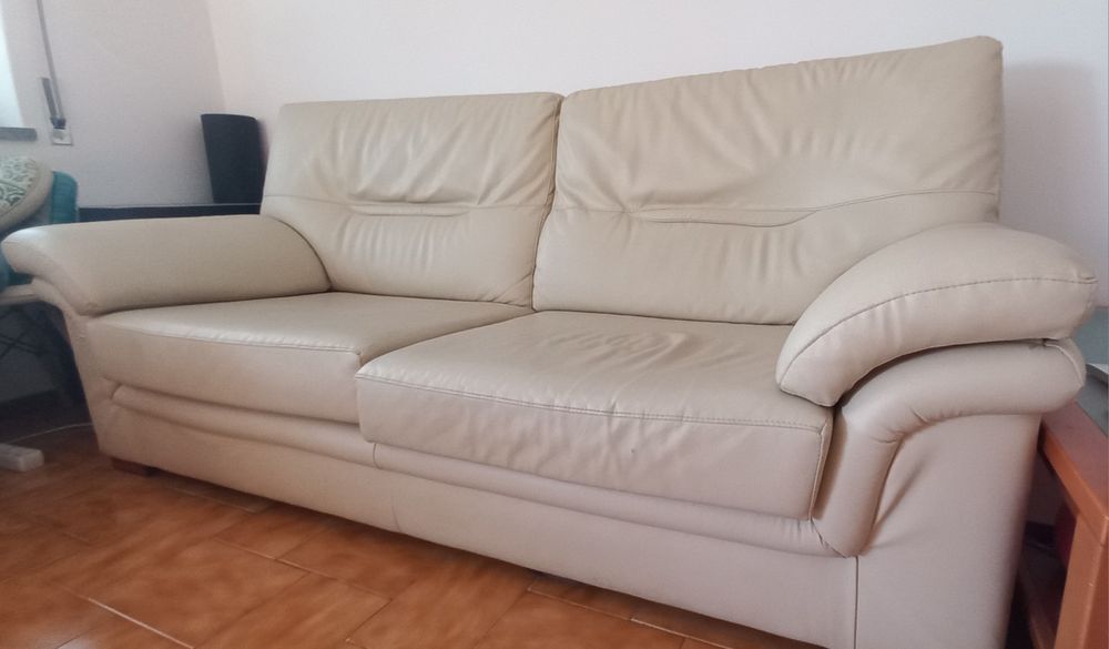 Sofá  3  lugares