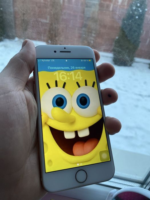 Айфон 8 (64 gb)