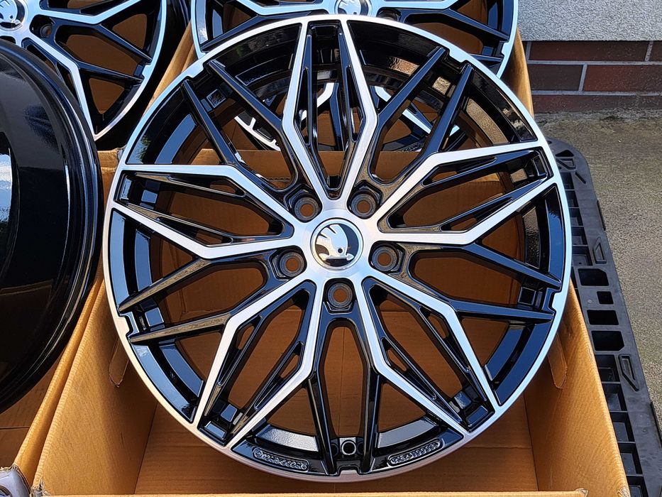 ALUFELGI Skoda 17 5x112 Yeti Kodiaq Superb Octavia Karoq ET42 CA26