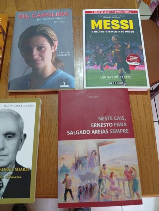 Vendo livros antigos