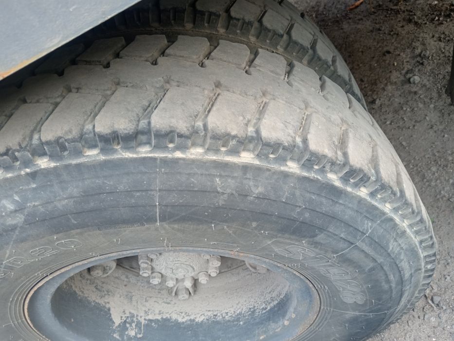 грузовой автомобиль