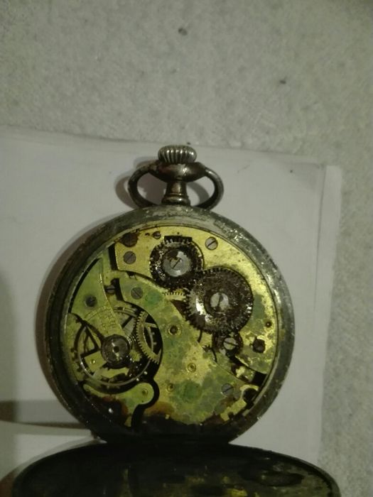 Stary zegarek kieszonkowy