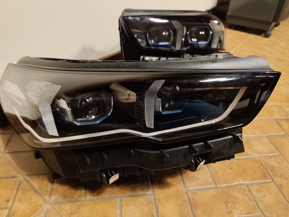 Ótica BMW série 5 G60 G61 farol led original usado
