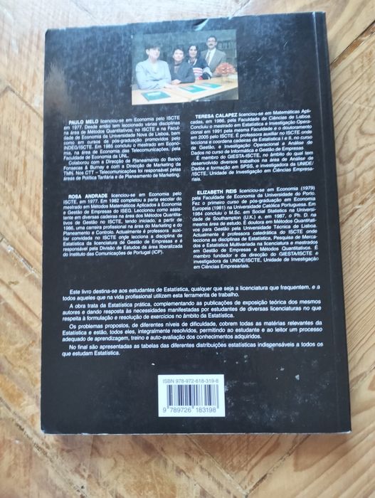 "Estatística Aplicada - vol.2 - exercícios". Edições Sílabo. 1 edição