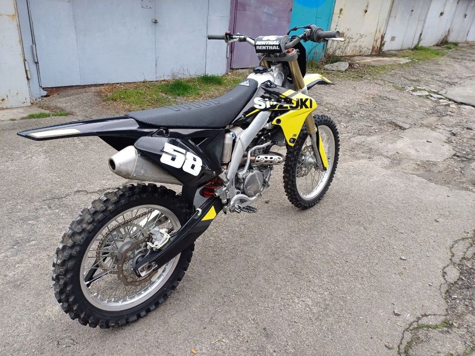 Suzuki RMZ250 мотоцикл