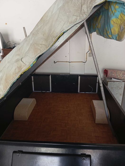 Atrelado sem tenda
