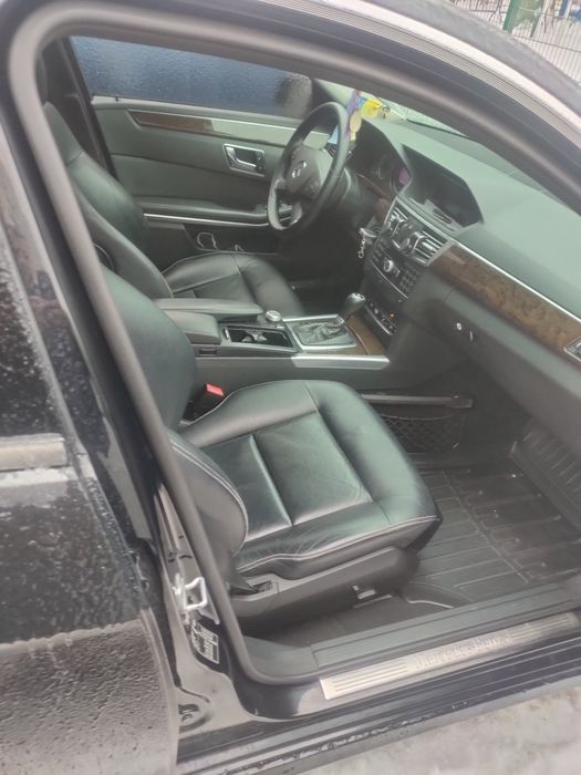 Mercedes-Benz E class w212 2011