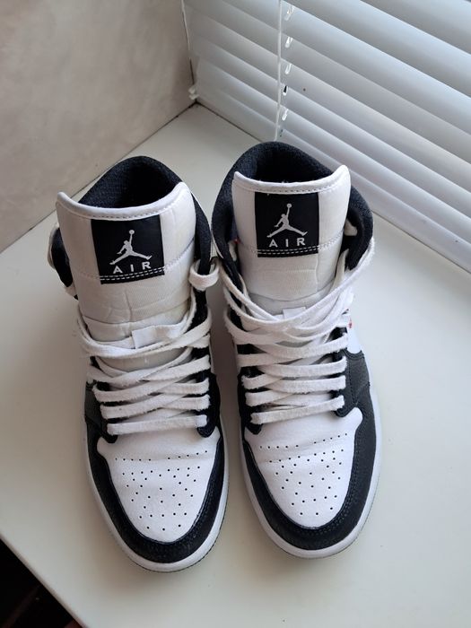 Кросівки nike air jordan 1 mid