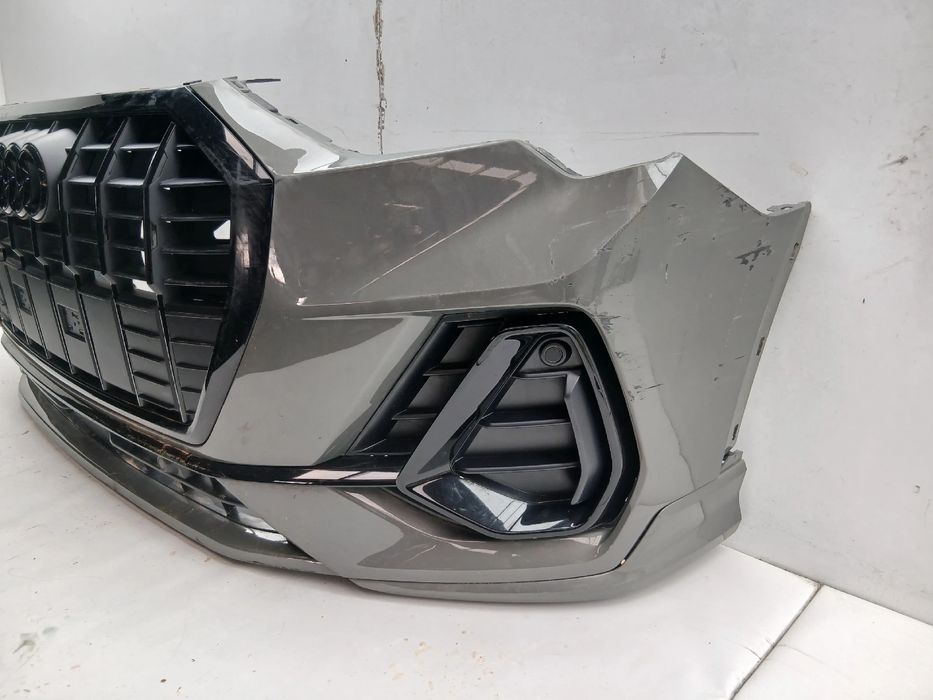 Pára-choques frente AUDI Q3 (F3B)