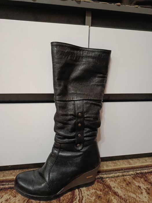 Жіночі зимові чоботи