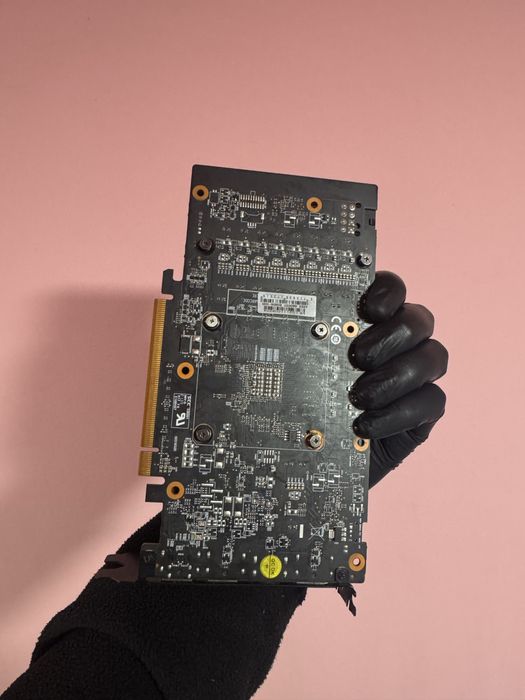 Відеокарта Power color Rx 6600xt 8gb з дефектом!