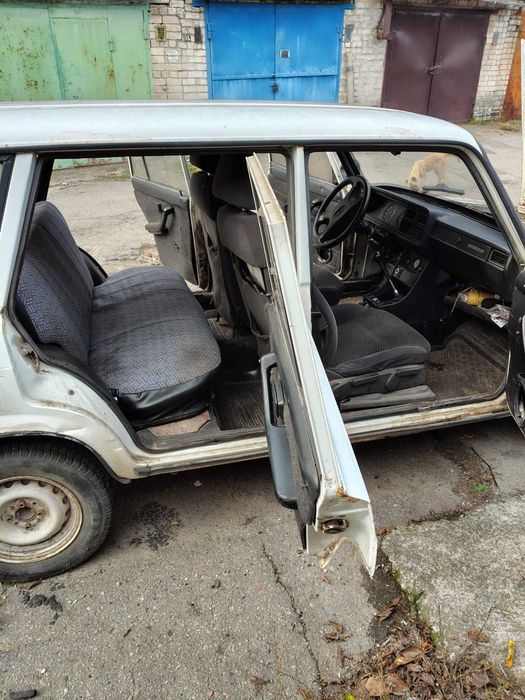 Продам ваз 2104