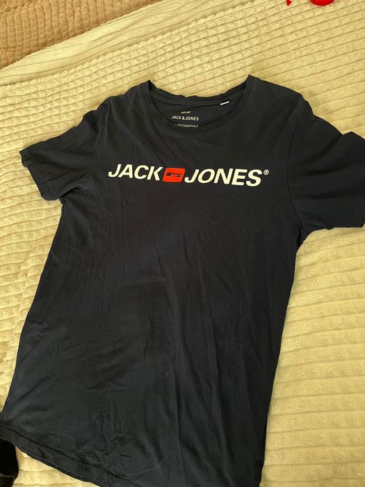 3 Чоловічі футболки Jack Jones  в кольорах за ціною 1