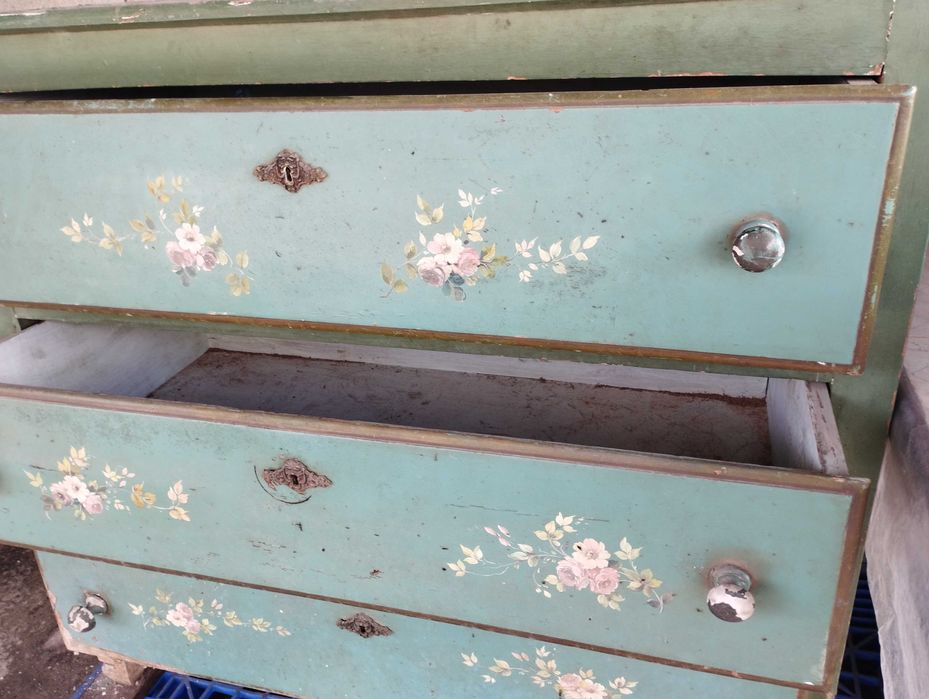 Cómoda antiga em pinho, estilo Neoclássico/Biedermeier