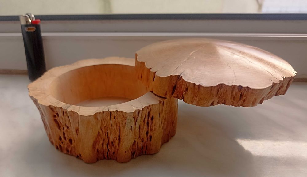 Urocza szkatułka z drewna na biżuterię, retro handmade pudełeczko