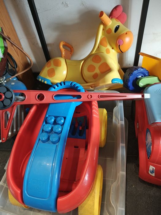 Brinquedos de bebé e criança