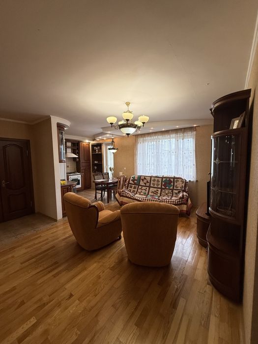 Подобова оренда 3 кім. квартири 3 окремих ліжка