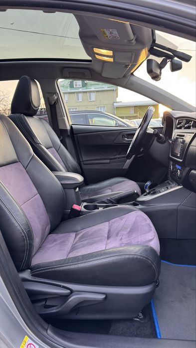 Toyota Auris Hybrid Тойота Ауріс 2014 р 1,8 бенз/електро АКПП Панорама