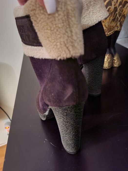 Botas Miss Sixty nr 37 cor castanho