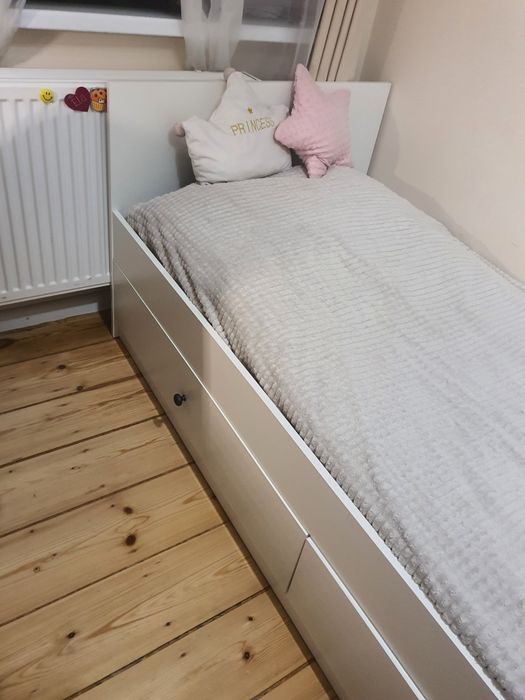 Łóżko jednoosobowe 90x200