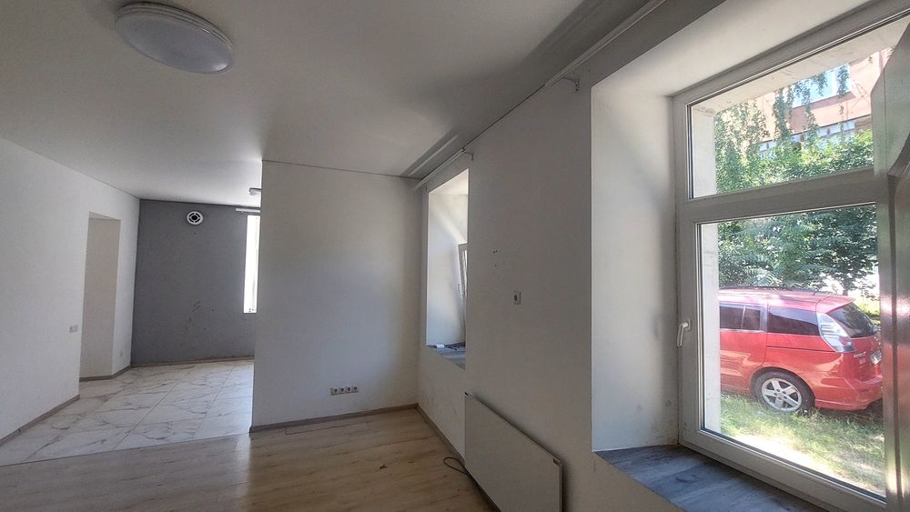 Продам 2-кімнатну квартиру. Вул.Вірменська,80.