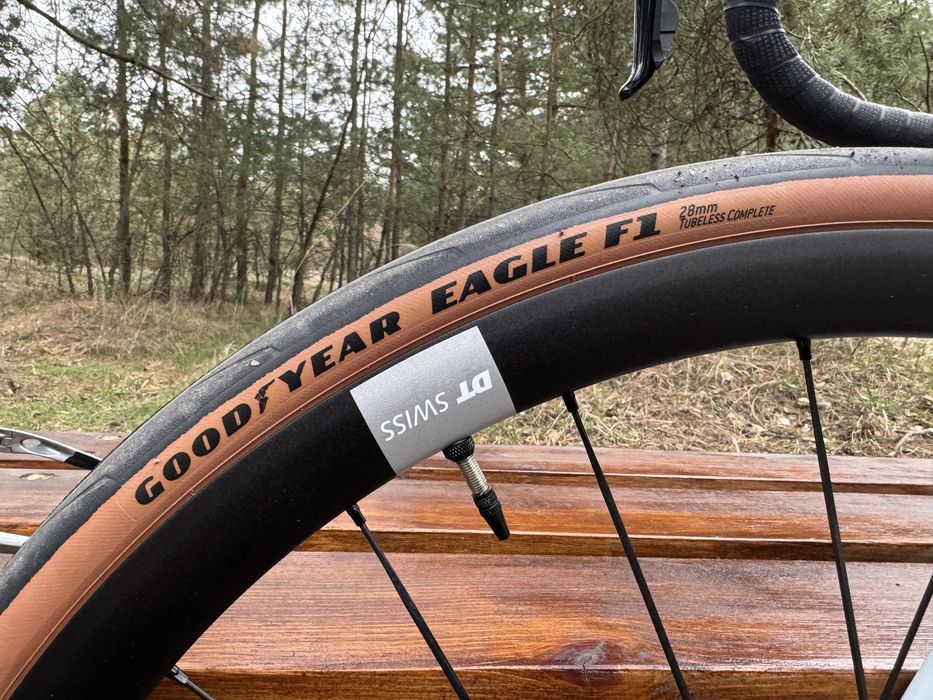 Велосипед BMC Roadmachine 02 three