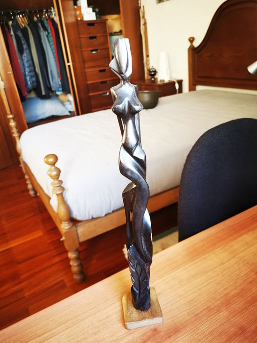 Estatueta madeira  Africana