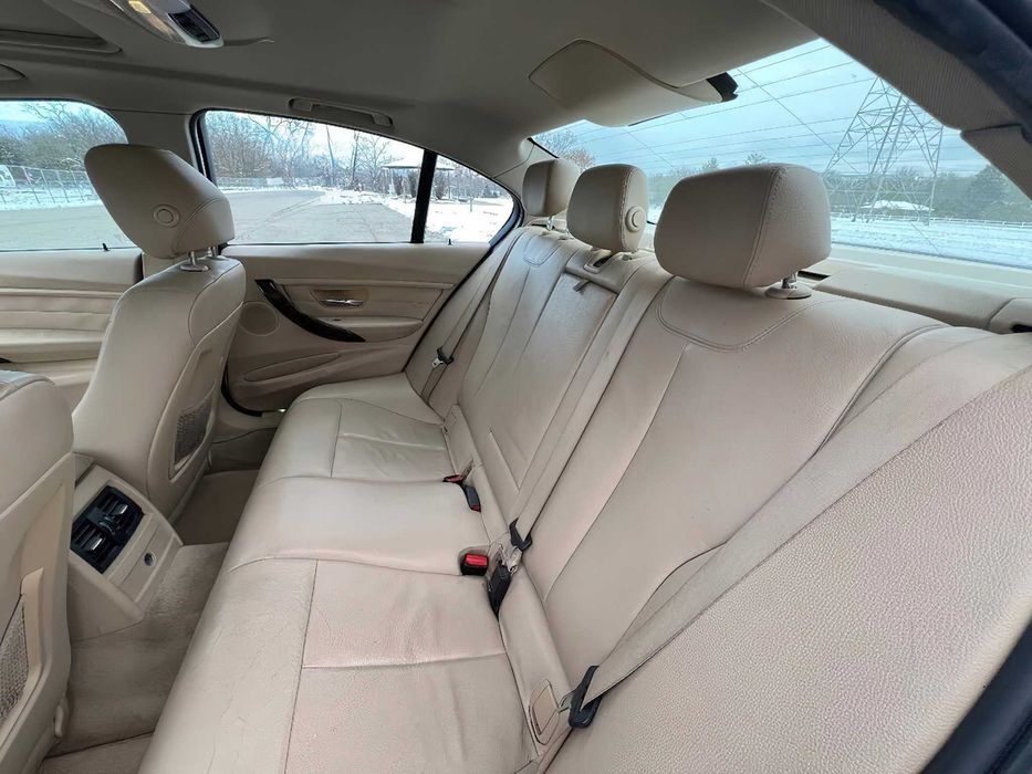 BMW 3 Series 328      2015