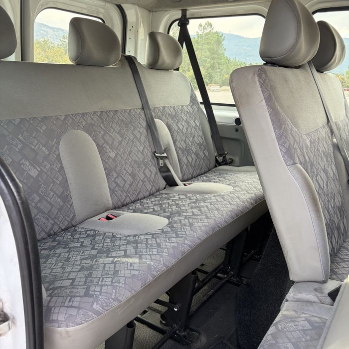 Opel Vivaro 1.9 CDTI de 9 lugares