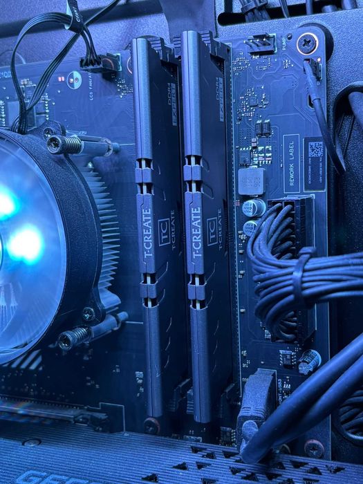 Desktop OMEN 30L | i7-10700 | RTX 3070 8GB | 16GB RAM (2 x 8GB)
