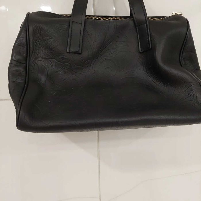 Mala preta marca Bimba y Lola