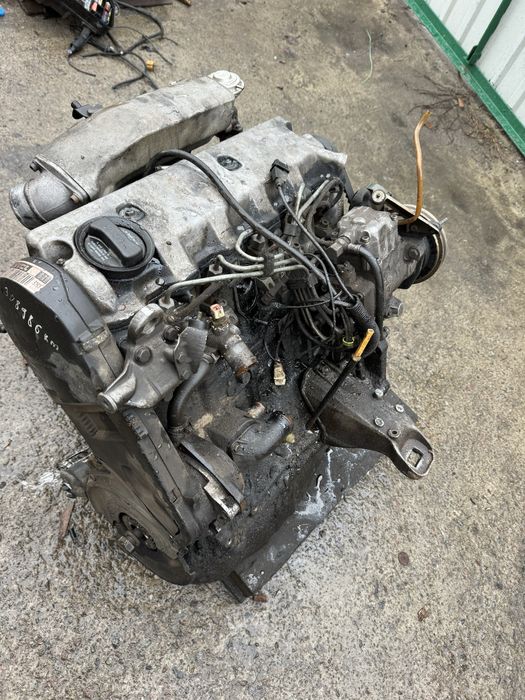 Двигун 2.5тді AEL