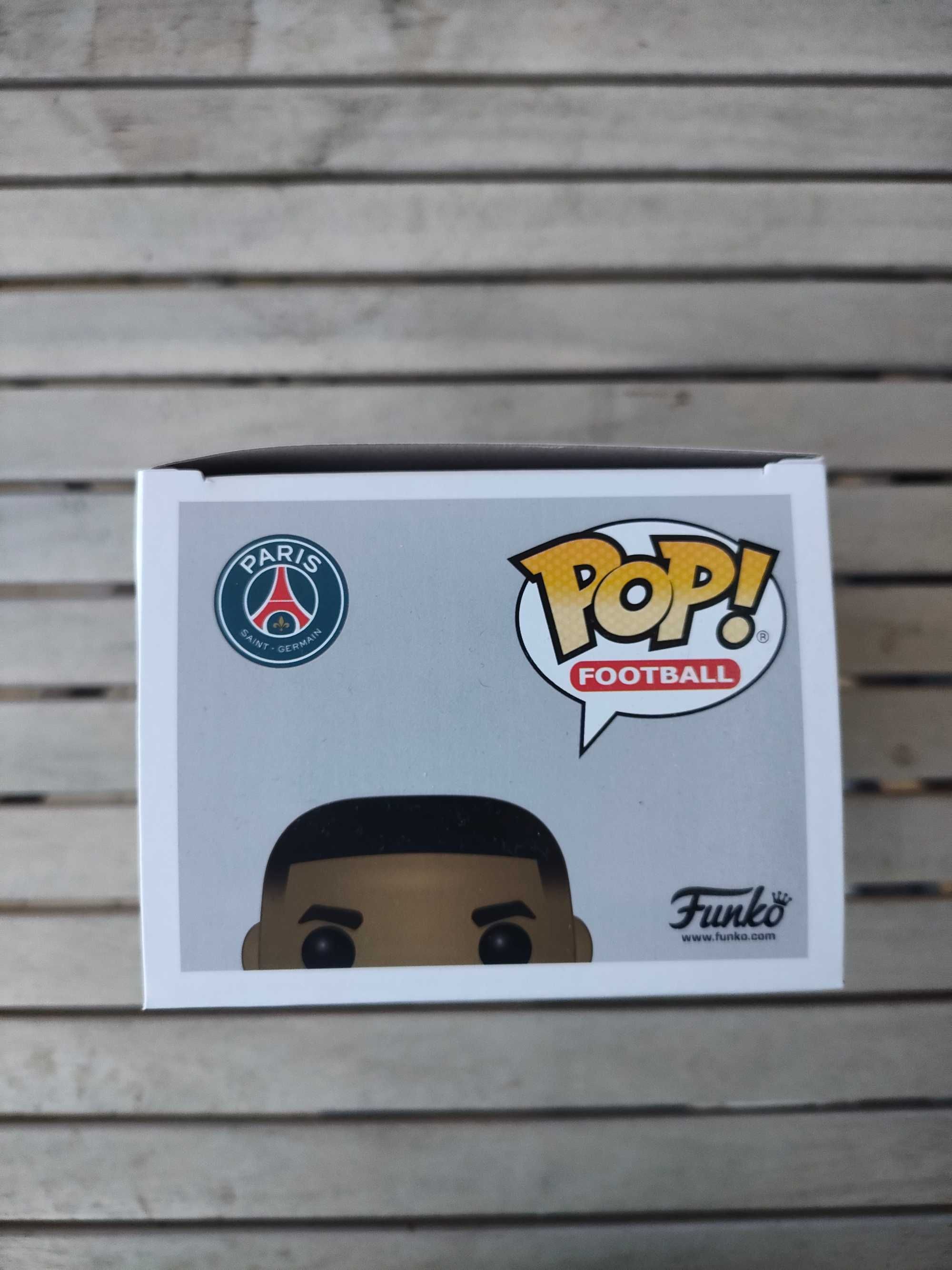 Funko Pop Football Paris Saint Germain Kylian Mbappe 21 Custóias