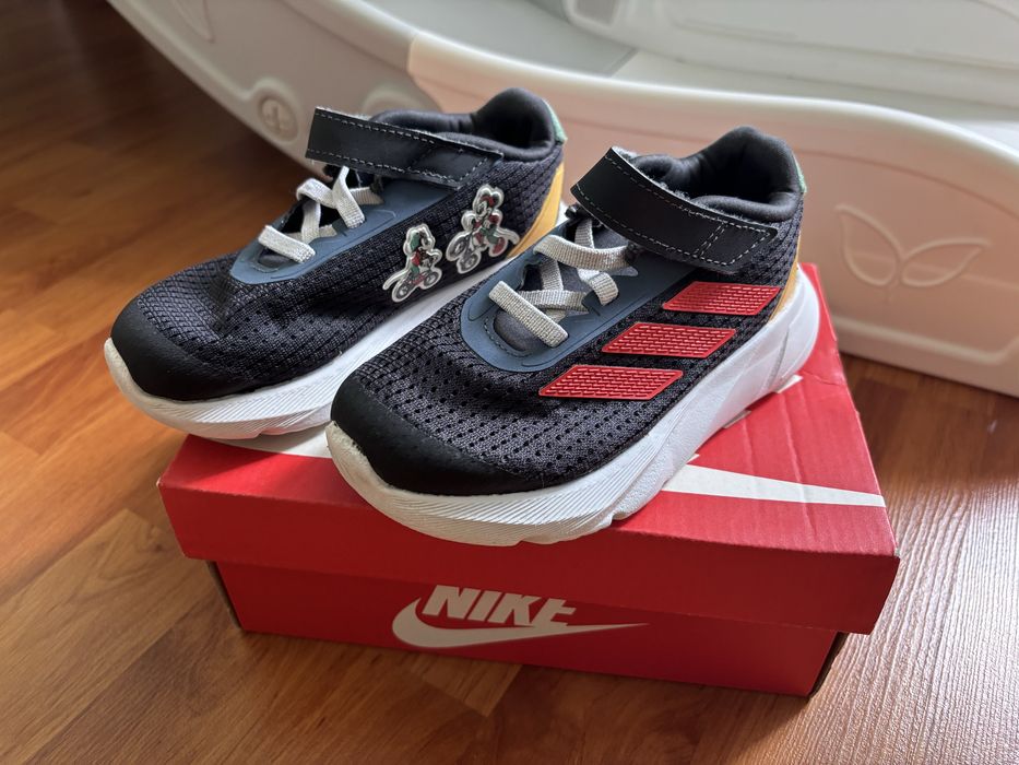 Кросівки adidas 26 р (16,4 см)