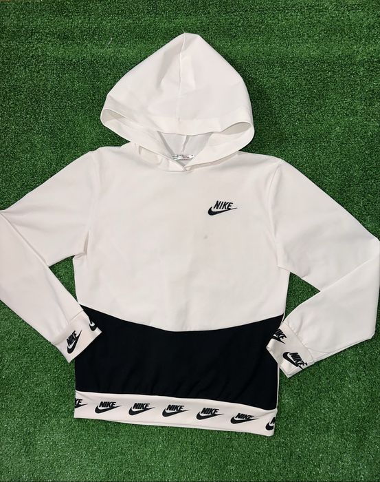 Hoodie Nike branca Swoosh M – clean