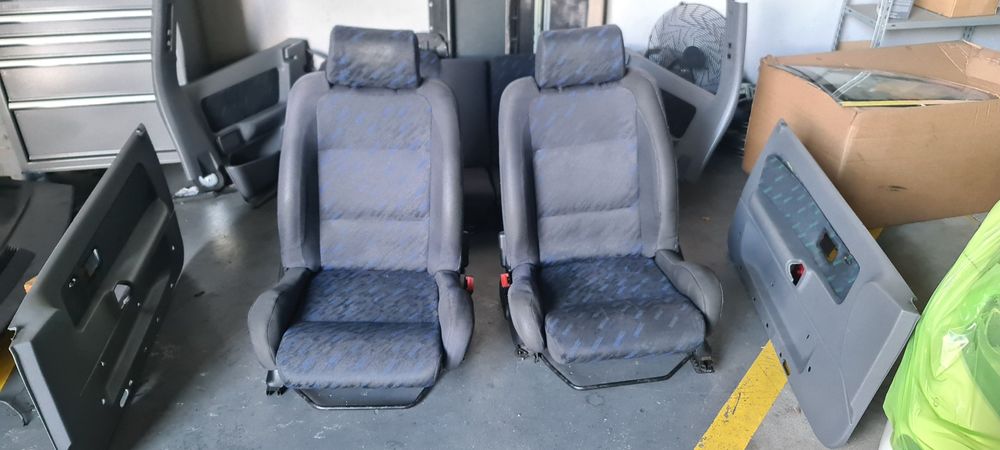 Bancos e Cartelas Clio 16v Williams