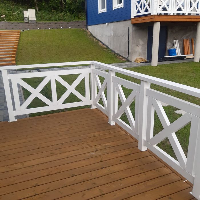 Balustrada drewniana krzyżowa