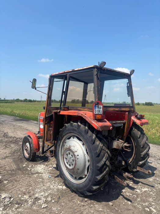 Massey Ferguson 255