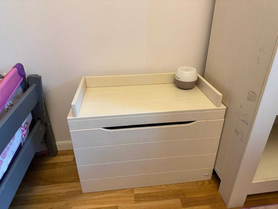 zestaw mebli Pinio dla dziewczynki