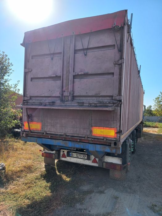 Напів-причіп контейнеровоз