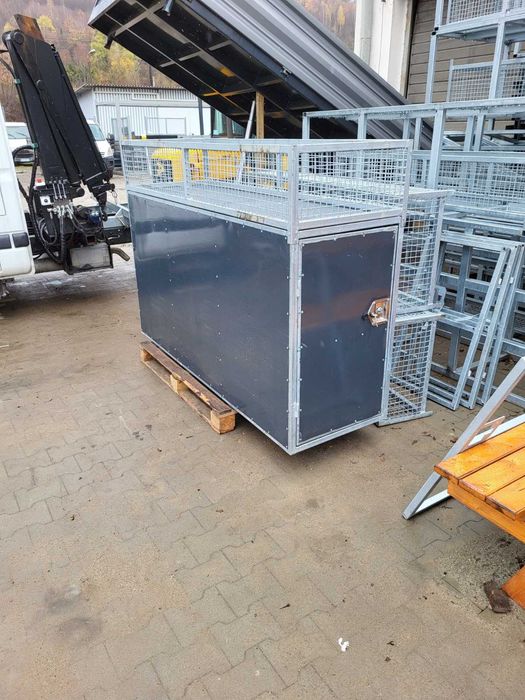 skrzynka narzędziowa zakabinowa - nowa  producent