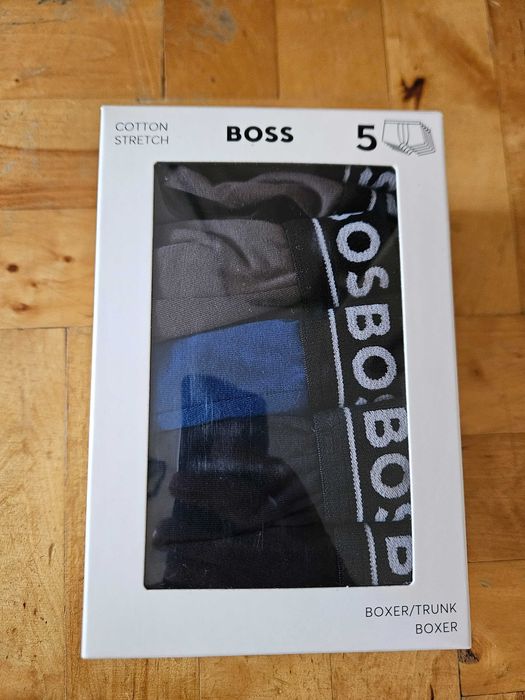 Nowe oryginalne bokserki Boss 5-pack rozm XL.