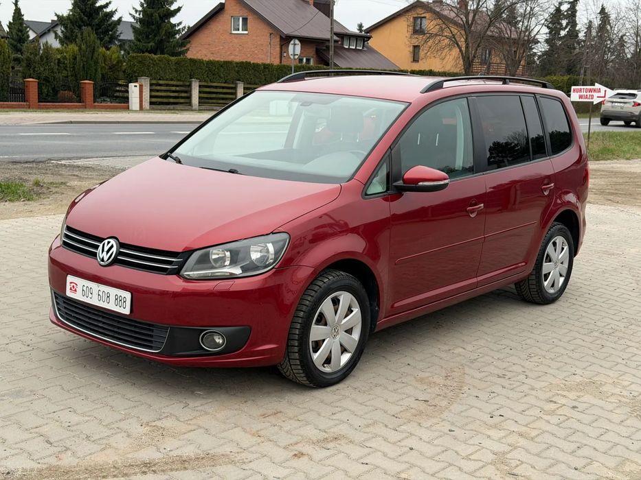 Volkswagen Touran 1.2TSI (105km) siedmio osobowy.
