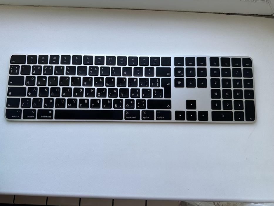 Apple Magic Keyboard (Touch ID) black, A2520 (lighting)