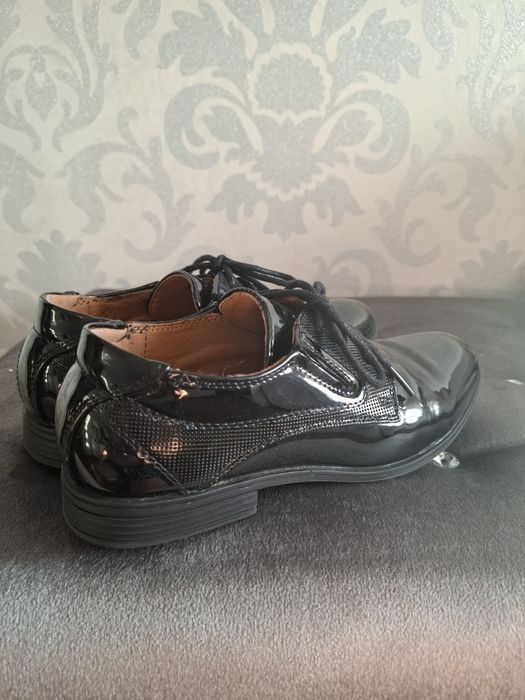 Buty chlopiece,  lakierki, Wojtyłko r. 35
