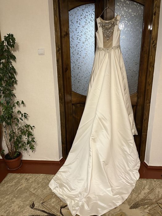 Весільна сукня від Crystal Design